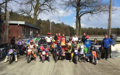 Fotos: Jugendgruppe-Training 17.04.2016